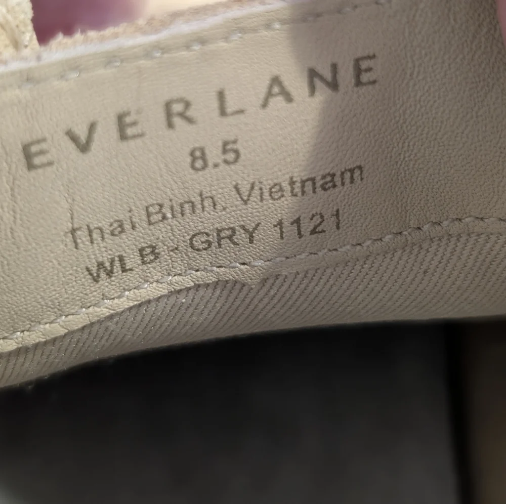 Everlane NIB Desert Shoe Suede Desert Pebble Mens 8.5 Minimalist Preppy Classic - Picture 7 of 7